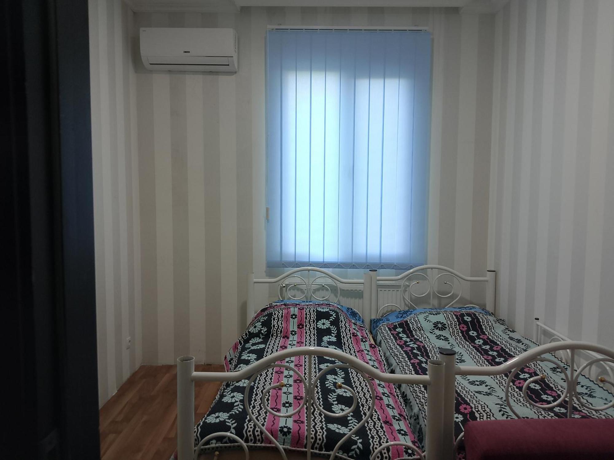 Jesis Batumi Quarto foto